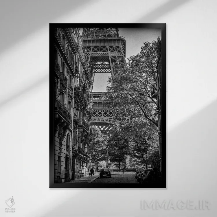 تابلو دکوراتیو برج ایفل پاریس اثر رز پالنیسانو - نمای قابدار مشکی