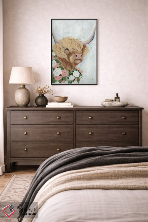 تابلو دکوراتیو گاو کوهستانی گلداری اثر سارا بیکر - D4B