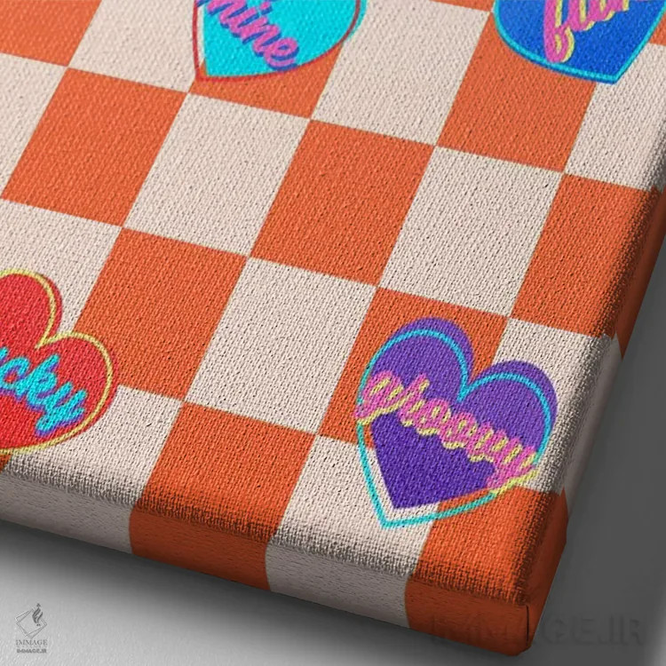 تابلو دکوراتیو آبنبات های قلبی روی شطرنجی نارنجی اثر شو می مارس - نمای نزدیک بافت بوم