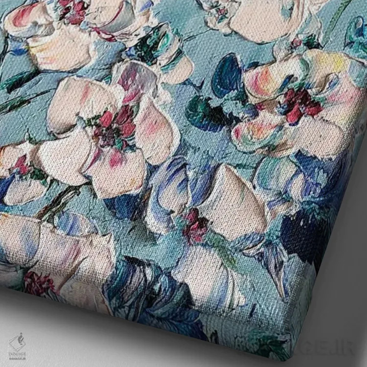 تابلو دکوراتیو چمنزار گل های سفید اثر مارینا اسکرمووا - نمای نزدیک بافت بوم