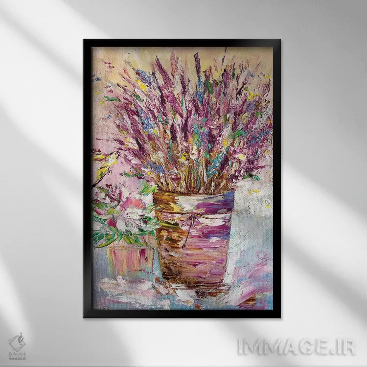 تابلو دکوراتیو دسته گل اسطوخودوس با پرنده اثر مارینا اسکرمووا - نمای قابدار مشکی