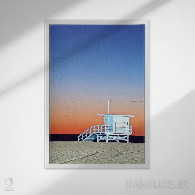 تابلو دکوراتیو Santa Monica Beach, Santa Monica, California, USA,کلبه نجات غر… اثر راب تیلی - نمای قابدار سفید