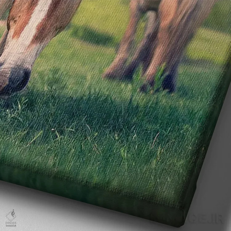 تابلو دکوراتیو چرا کردن اثر روپا ساتون - نمای نزدیک بافت بوم