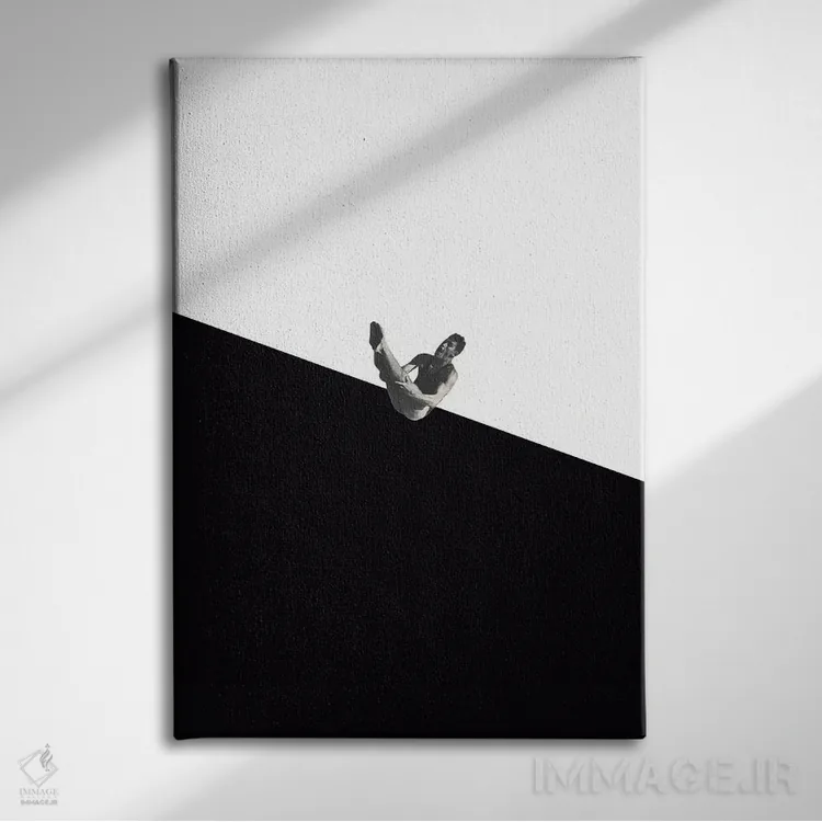 تابلو دکوراتیو غواص سیاه اثر ریچارد وروجز - نمای روبهرو روی دیوار