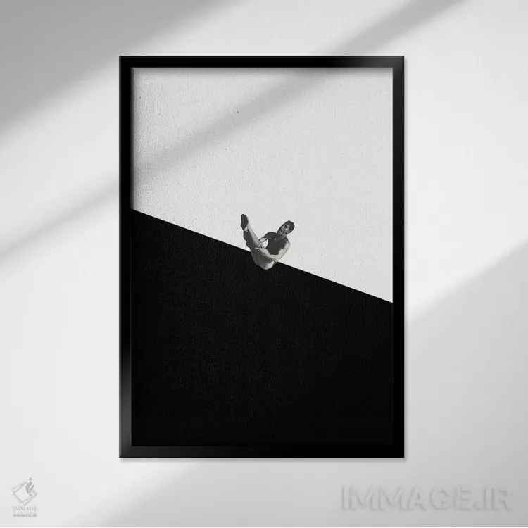 تابلو دکوراتیو غواص سیاه اثر ریچارد وروجز - نمای قابدار مشکی
