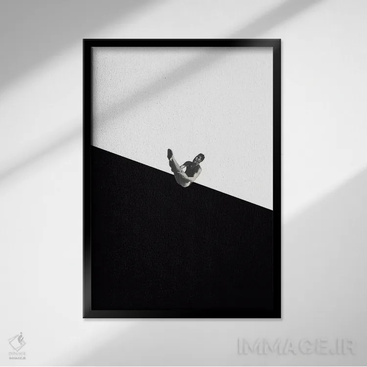 تابلو دکوراتیو غواص سیاه اثر ریچارد وروجز - نمای قابدار مشکی