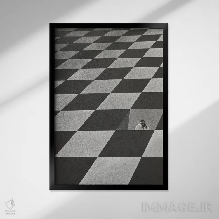 تابلو دکوراتیو دپارتمان اثر ریچارد وروجز - نمای قابدار مشکی