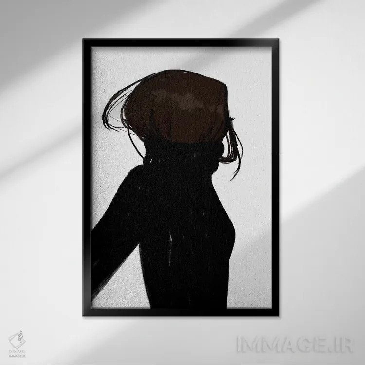 تابلو دکوراتیو یقه اسکی، موهای مشکی نامرتب اثر سابینا فن - نمای قابدار مشکی