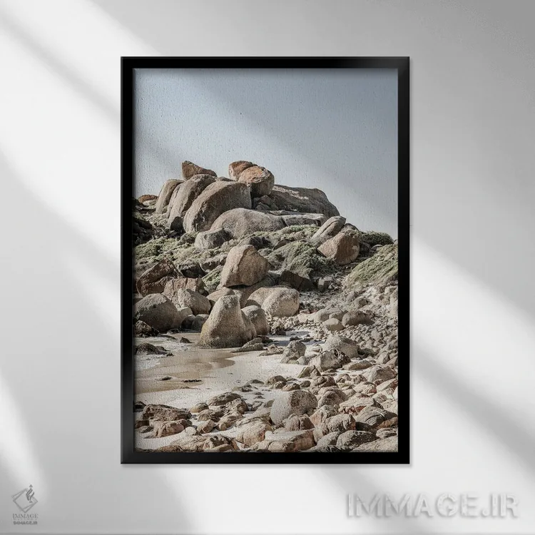 تابلو دکوراتیو ساحل صخره ای ۲ اثر عکس های کلینت - نمای قابدار مشکی