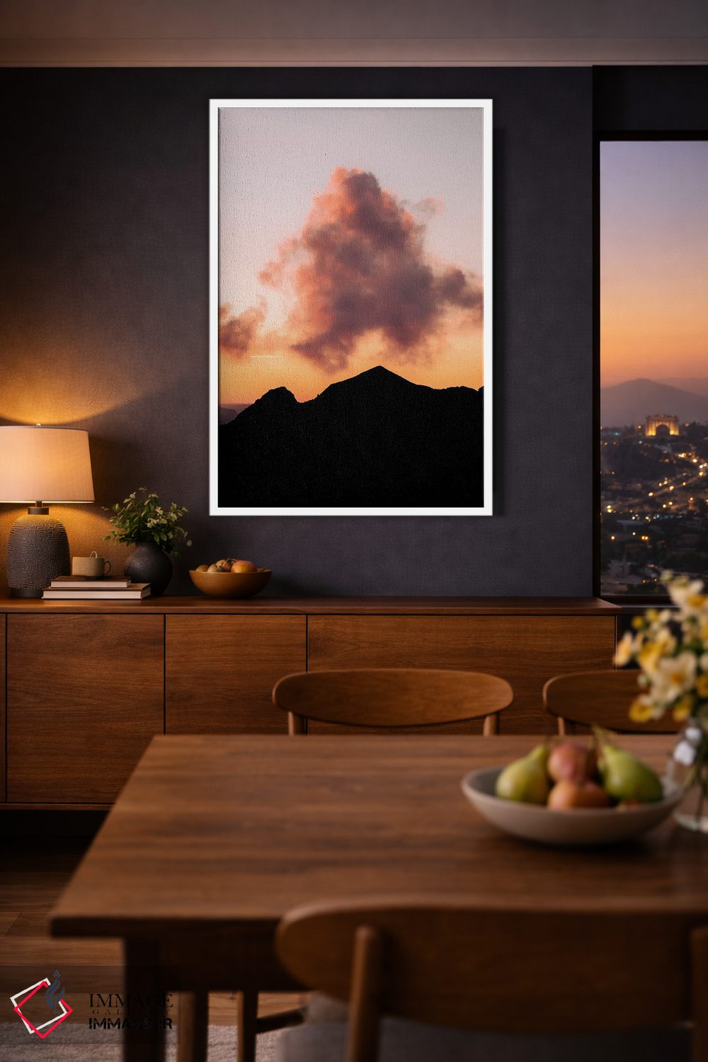 تابلو دکوراتیو ابر مینیمال در کوهستان در هنگام غروب طلایی و آتشین اثر مایکل شاور - D3W