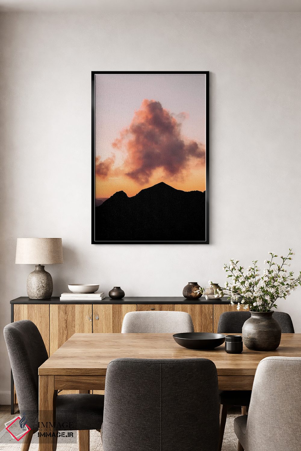 تابلو دکوراتیو ابر مینیمال در کوهستان در هنگام غروب طلایی و آتشین اثر مایکل شاور - D5B