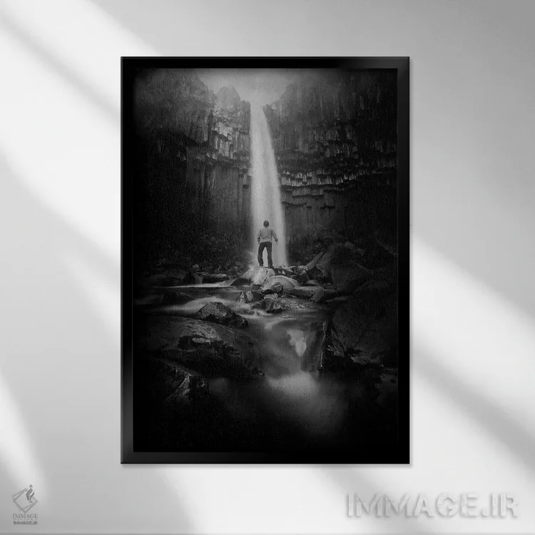 تابلو دکوراتیو به سوی نور اثر سباستین دل گروسو - نمای قابدار مشکی