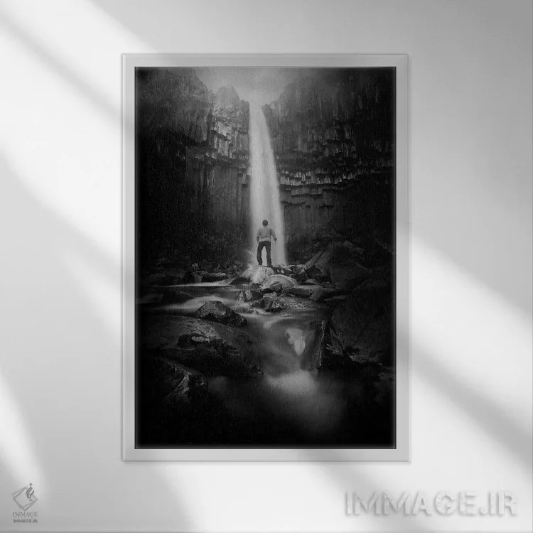 تابلو دکوراتیو به سوی نور اثر سباستین دل گروسو - نمای قابدار سفید