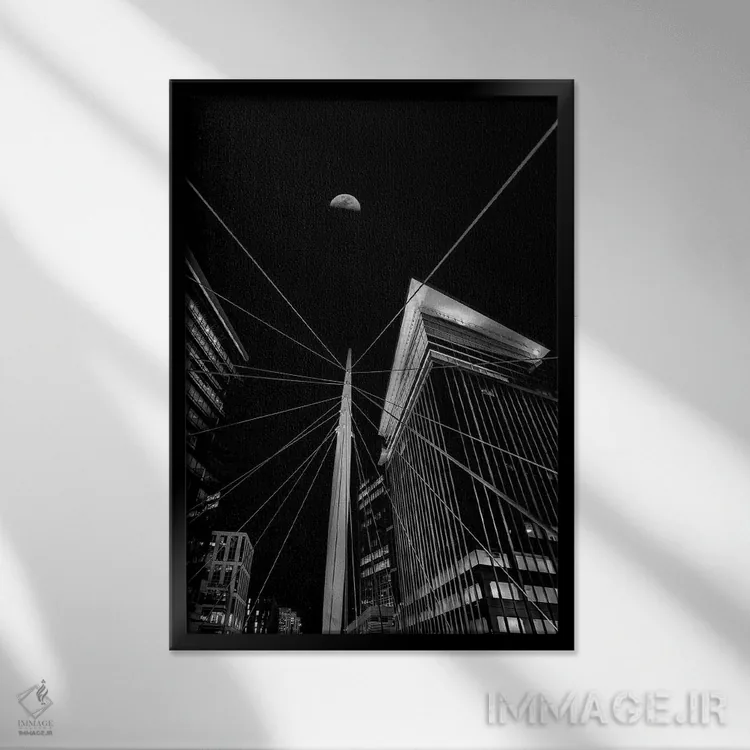 تابلو دکوراتیو هلال ماه بر فراز دکل پل هزاره دنور اثر بیل شرل - نمای قابدار مشکی