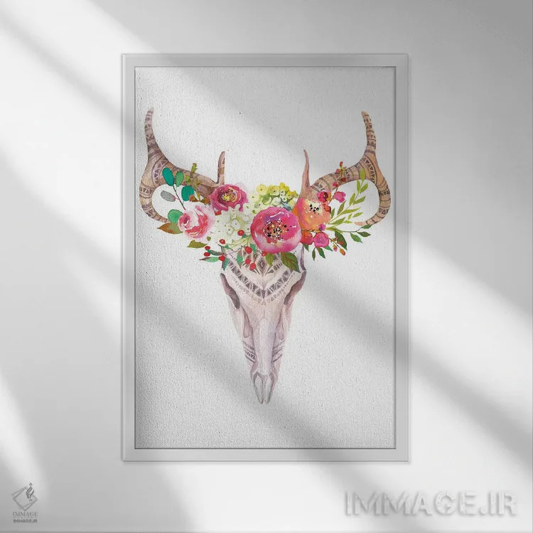 تابلو دکوراتیو جمجمه گاو در حلقه گل رز اثر ژانیا شاریپژانوا - نمای قابدار سفید