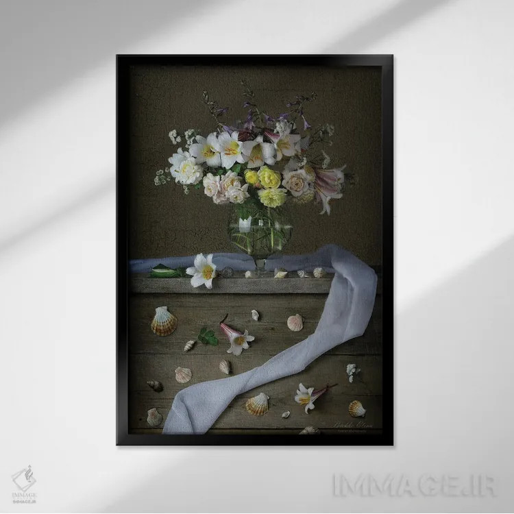 تابلو دکوراتیو داستان تابستانی اثر النا شیچکو - نمای قابدار مشکی