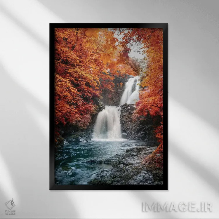 تابلو دکوراتیو آبشار ایل اسکای Ulg II اثر سوزانه کرمر - نمای قابدار مشکی