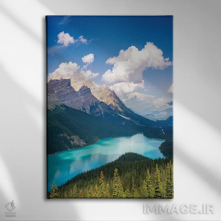 تابلو دکوراتیو دریاچه پیتو اثر سوزانه کرمر - نمای روبهرو روی دیوار