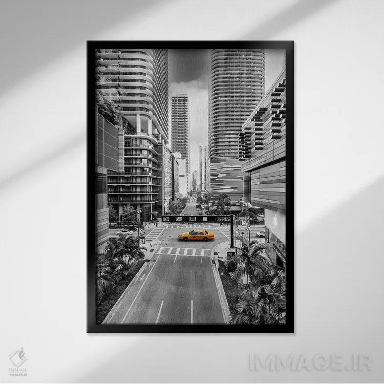 تابلو دکوراتیو Miami Downtown,تاکسی آفتابی، مرکز شهر میامی اثر سوزانه کرمر - نمای قابدار مشکی