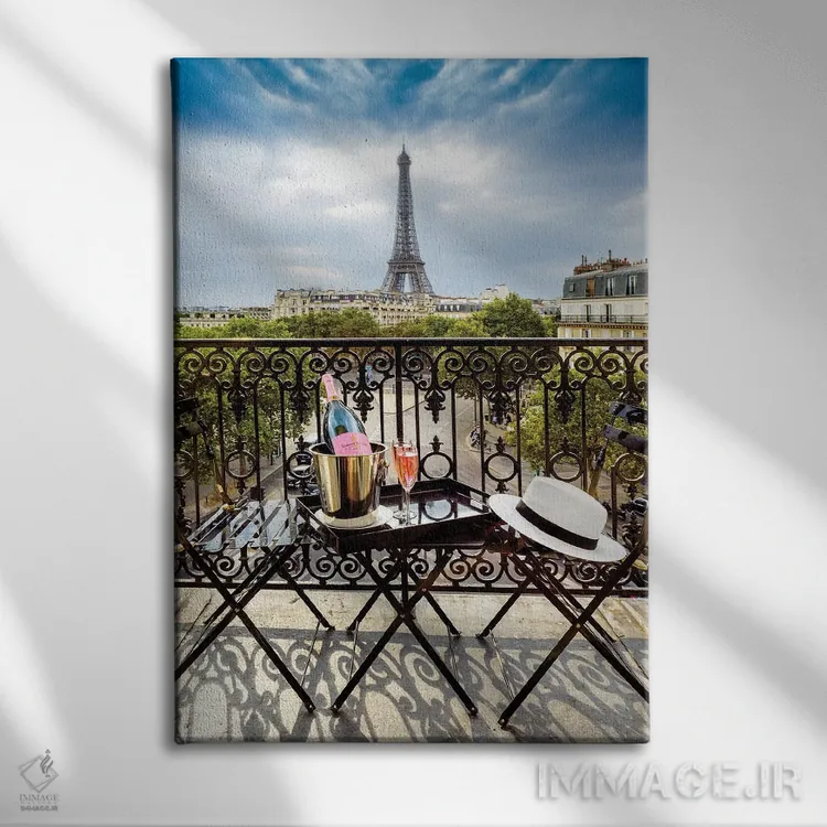 تابلو دکوراتیو Champ de Mars, Rose Champagne on Balcony,برج ایفل، میدان شا… اثر سوزانه کرمر - نمای روبهرو روی دیوار