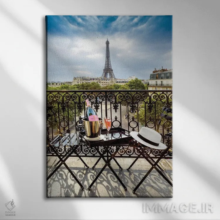 تابلو دکوراتیو Champ de Mars, Rose Champagne on Balcony,برج ایفل، میدان شا… اثر سوزانه کرمر - نمای روبهرو روی دیوار