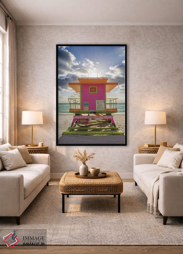 تابلو دکوراتیو Miami Beach, Florida,برج نجات غریق صورتی عمودی، ساحل میامی… اثر سوزانه کرمر - D2B
