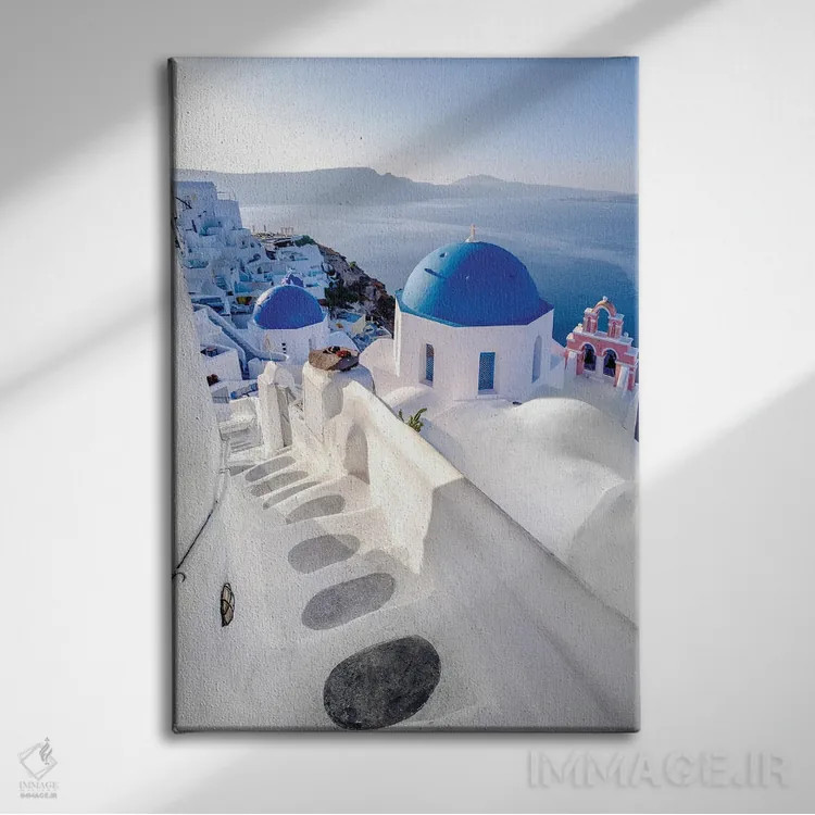 تابلو دکوراتیو Oia Santorini, Greece,به درون آبی، اویا سانتورینی، یونان اثر سوزانه کرمر - نمای روبهرو روی دیوار