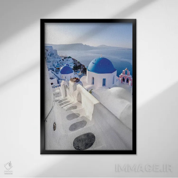 تابلو دکوراتیو Oia Santorini, Greece,به درون آبی، اویا سانتورینی، یونان اثر سوزانه کرمر - نمای قابدار مشکی