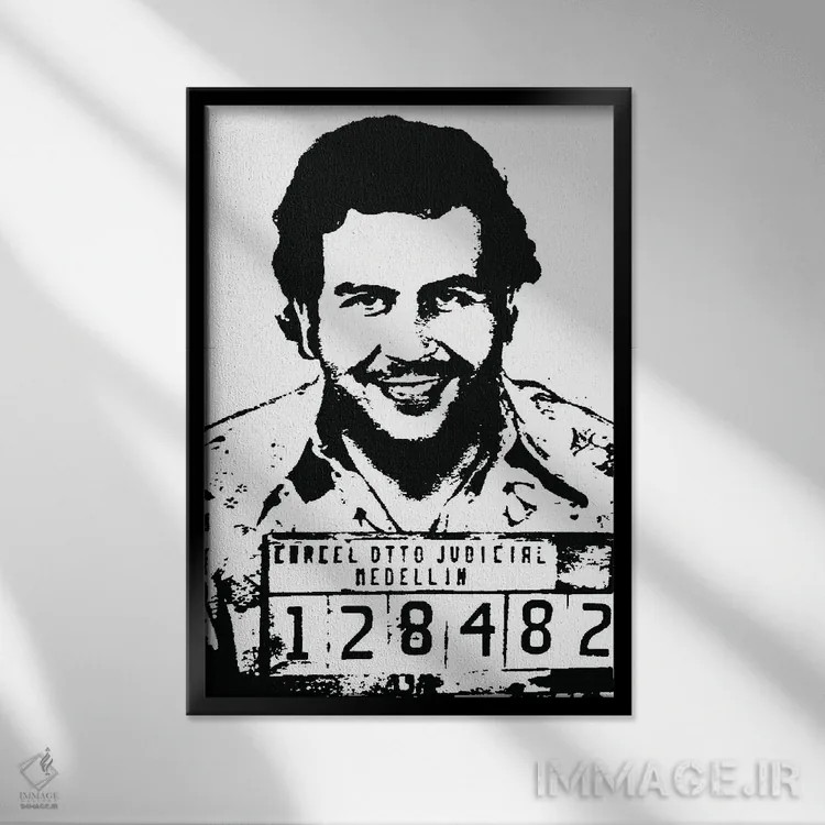 تابلو دکوراتیو پابلو اسکوبار اثر سایمون لاوری - نمای قابدار مشکی