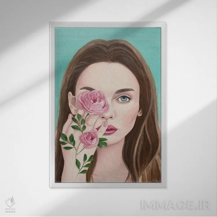 تابلو دکوراتیو بانویی با موی بلند و گل رز اثر سالی بی - نمای قابدار سفید
