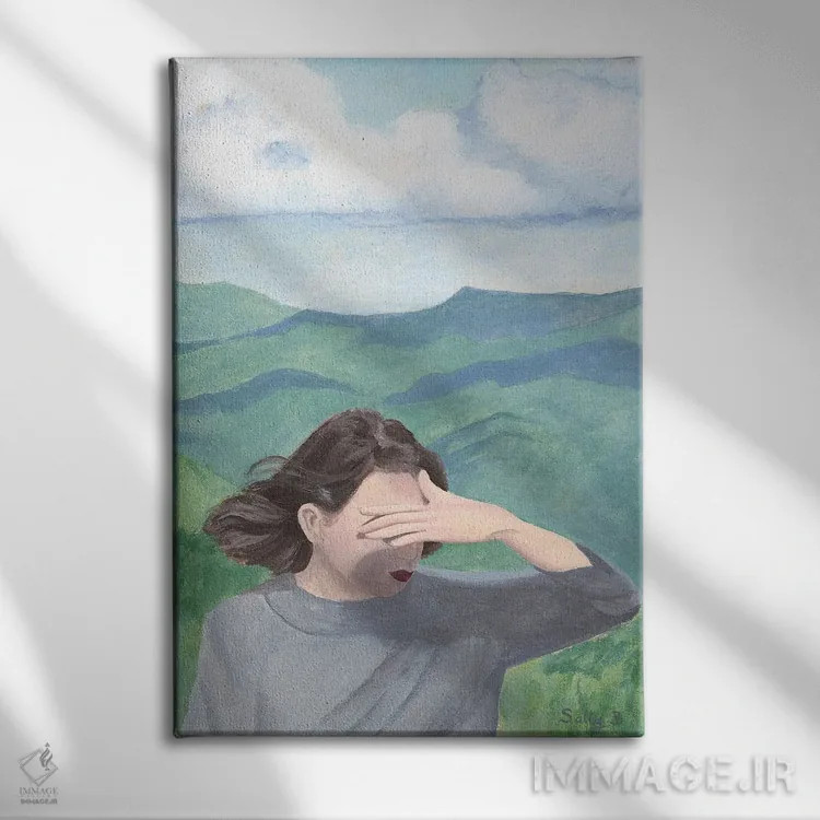 تابلو دکوراتیو زن با کوه ها اثر سالی بی - نمای روبهرو روی دیوار