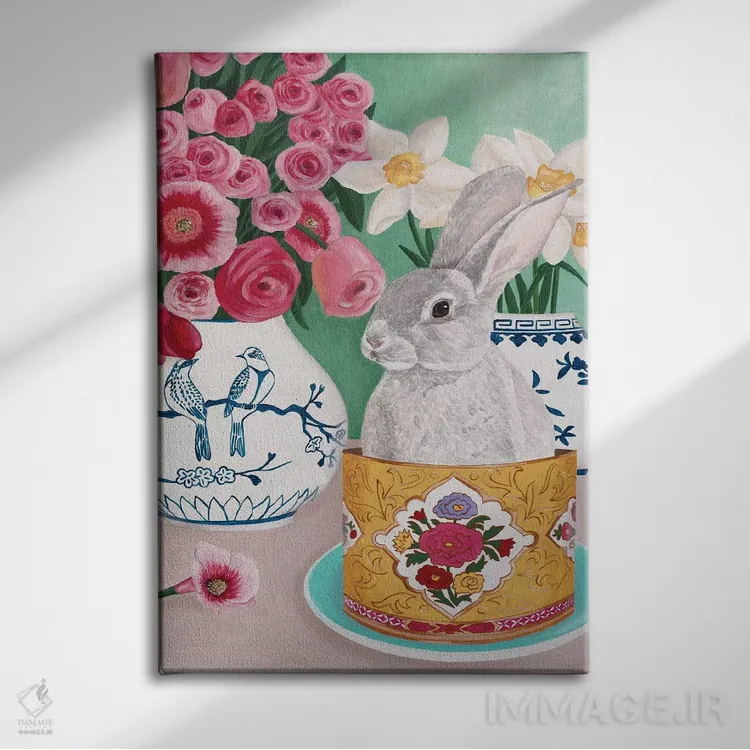تابلو دکوراتیو خرگوش با گل رز و نرگس اثر سالی بی - نمای روبهرو روی دیوار