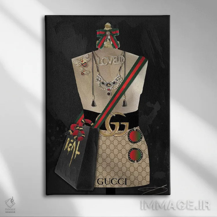 تابلو دکوراتیو دختر رومی اثر استودیو وان - نمای روبهرو روی دیوار