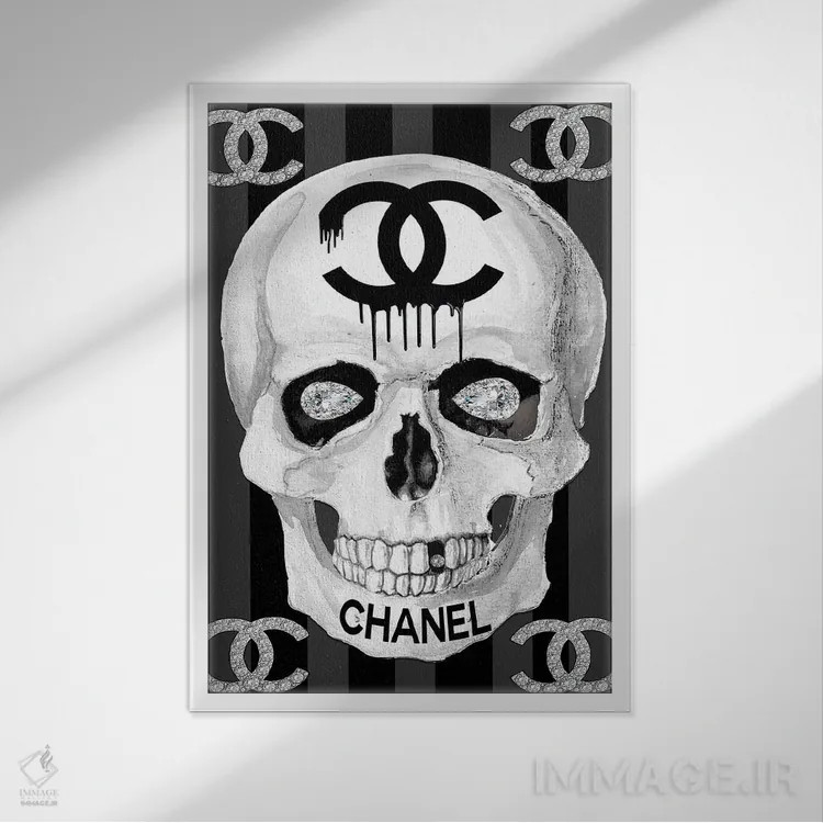 تابلو دکوراتیو جمجمه شنل اثر استودیو وان - نمای قابدار سفید