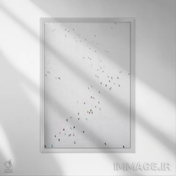 تابلو مینیمال سیاره یخ زده XLII اثر استفانی هو - نمای قابدار سفید