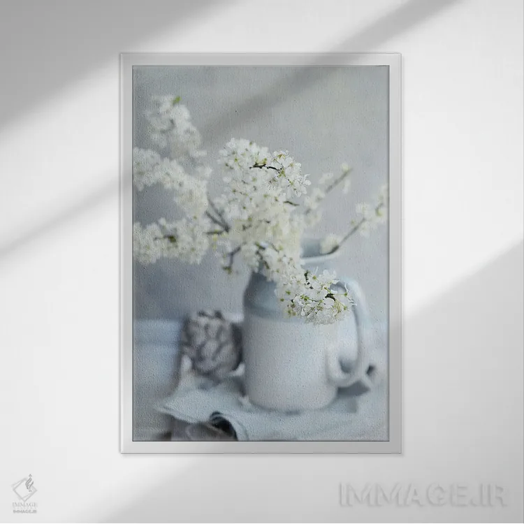 تابلو دکوراتیو در آغوش کشیدن فصل اثر سارا گاردنر - نمای قابدار سفید