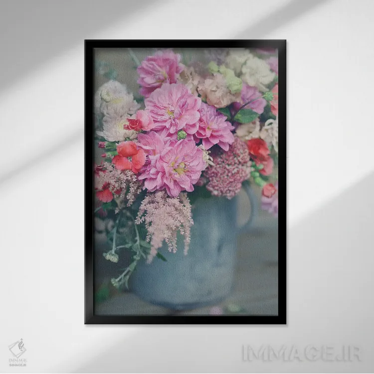 تابلو دکوراتیو چیدمان گل های بهاری اثر سارا جین - نمای قابدار مشکی