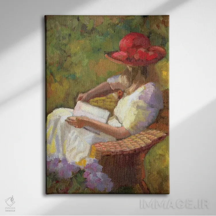 تابلو دکوراتیو کلاه قرمز اثر سالی روزنبام - نمای روبهرو روی دیوار