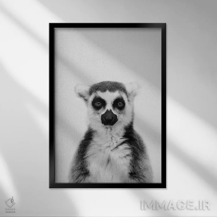 تابلو دکوراتیو لمور اثر سیسی و سب - نمای قابدار مشکی