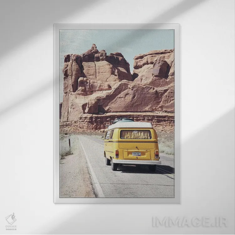تابلو دکوراتیو سفر جاده ای اثر سیسی و سب - نمای قابدار سفید