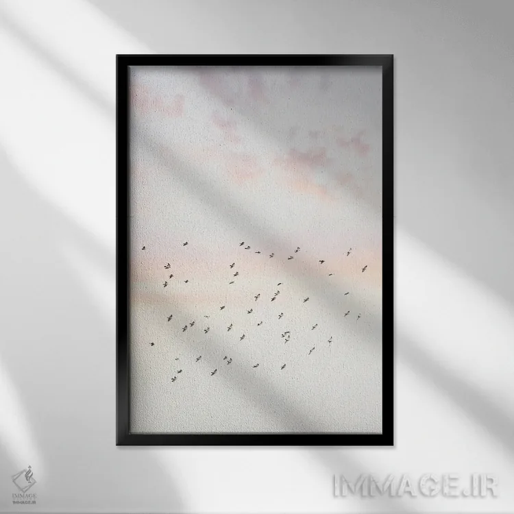 تابلو دکوراتیو آسمان پاستلی اثر سیسی و سب - نمای قابدار مشکی