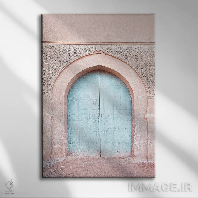 تابلو مینیمال در فیروزه ای اثر سیسی و سب - نمای روبهرو روی دیوار