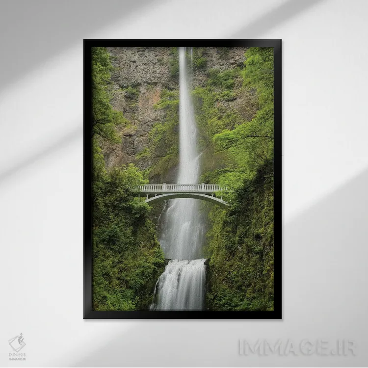 تابلو دکوراتیو Oregon,آبشار مولتنومه، اورگون اثر استفان هفل - نمای قابدار مشکی