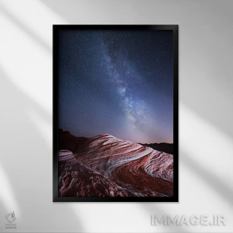 تابلو دکوراتیو موج آتشین اثر استفان هفل - نمای قابدار مشکی