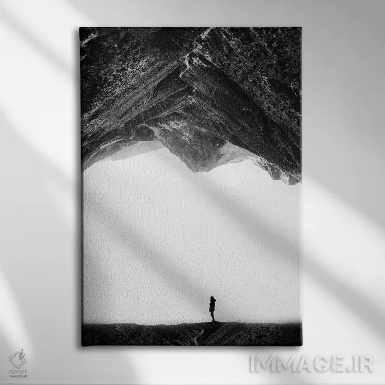 تابلو دکوراتیو گم شده در انزوا اثر استویان هیتروف - نمای روبهرو روی دیوار