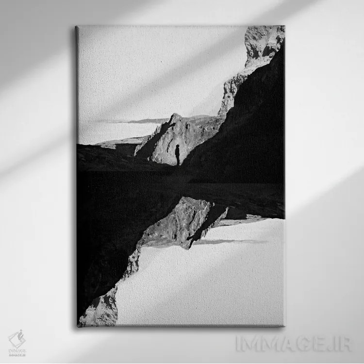 تابلو دکوراتیو مرد انزوا اثر استویان هیتروف - نمای روبهرو روی دیوار