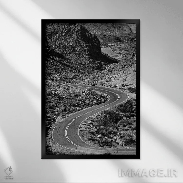 تابلو دکوراتیو جاده خمیده کینگمن اثر سوزان ویزواری - نمای قابدار مشکی