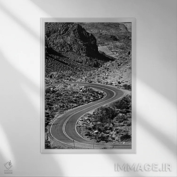 تابلو دکوراتیو جاده خمیده کینگمن اثر سوزان ویزواری - نمای قابدار سفید