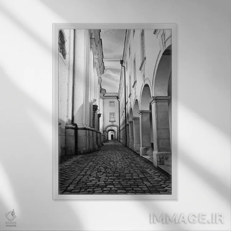 تابلو دکوراتیو صومعه اثر سوزان ویزواری - نمای قابدار سفید