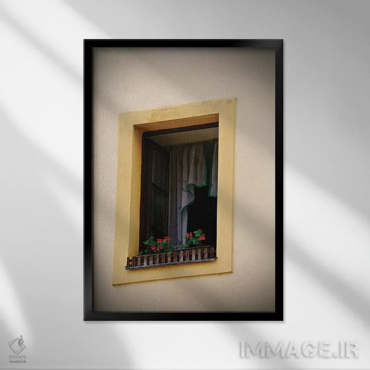 تابلو دکوراتیو جعبه گل پنجره زرد اثر سوزان ویزواری - نمای قابدار مشکی